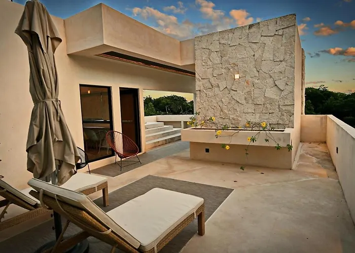Luxury 5-br Oasis Golf, Private Pool, Beach! Holiday home Akumal