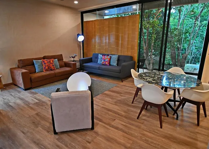 Luxury 5-br Oasis Golf, Private Pool, Beach! Holiday home