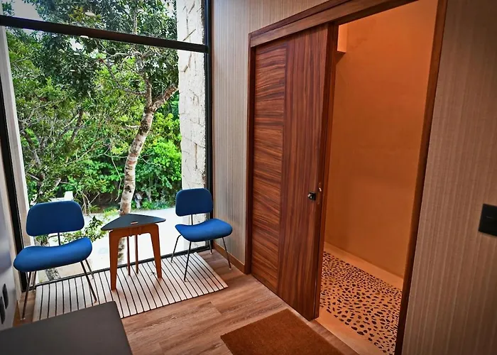 Luxury 5-br Oasis Golf, Private Pool, Beach! *